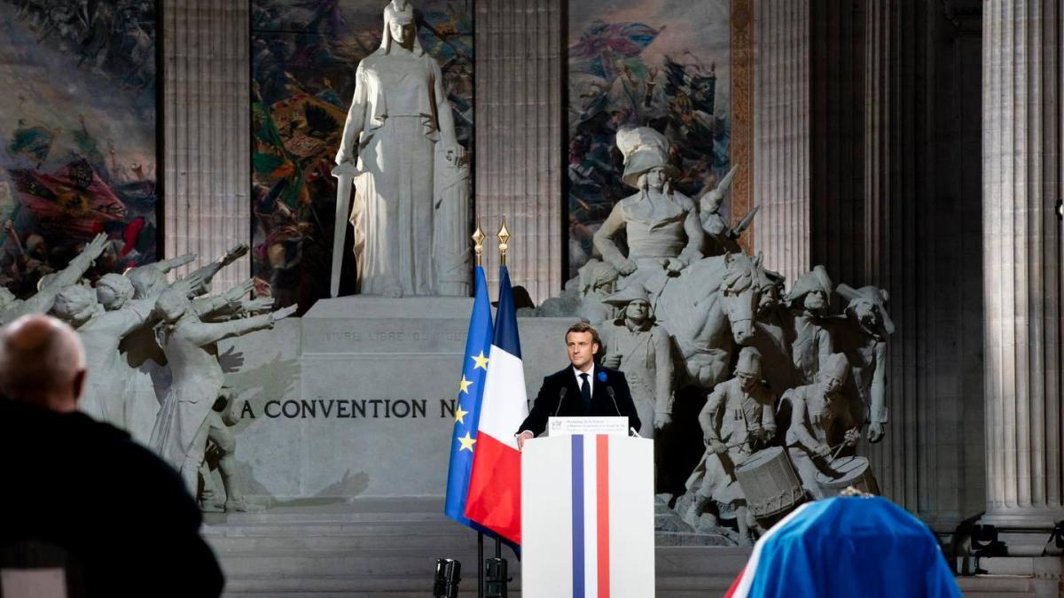 emmanuel-macron_79437800