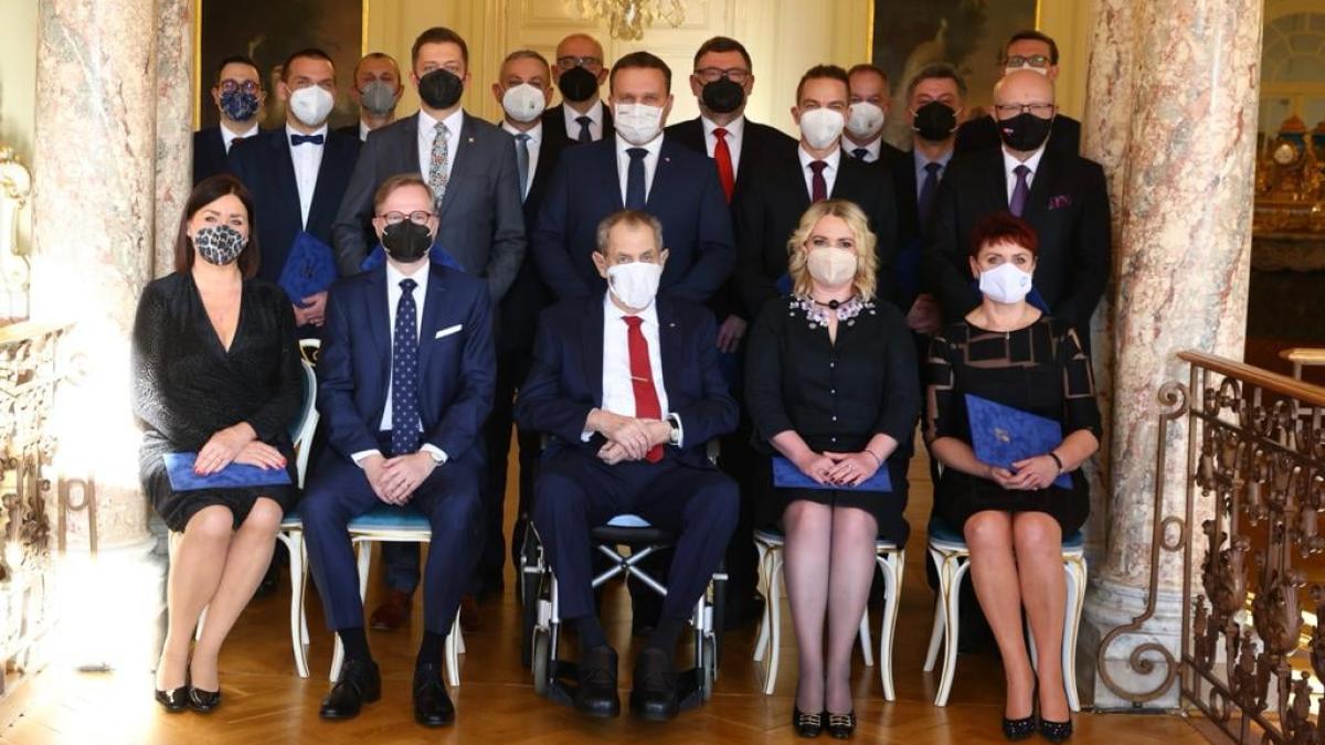 cehia-guvern-crestin_08461800