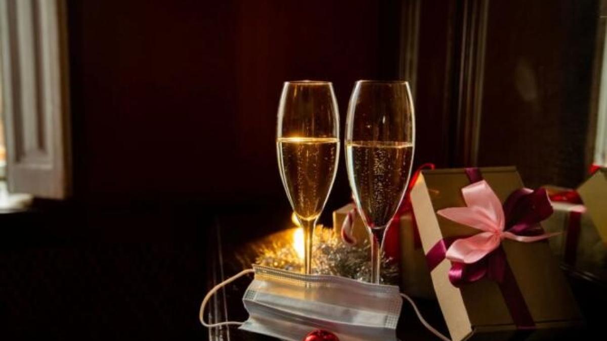 revelion_2022_pandemie_restrictii_foto_pexels_96176800