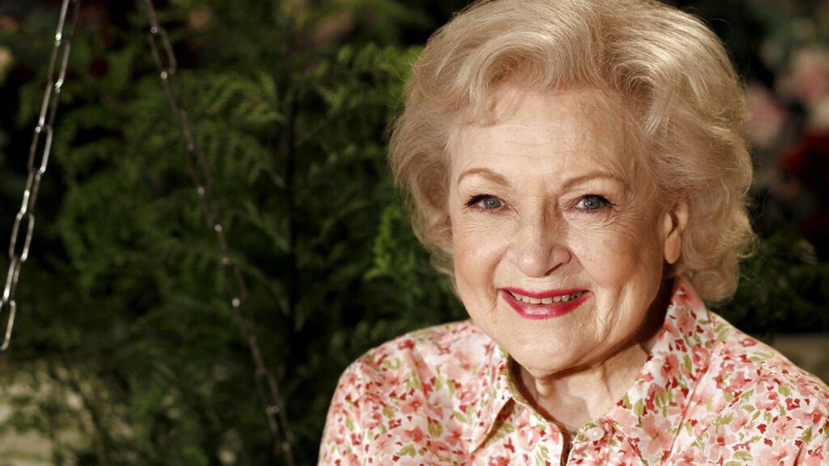 betty-white-deces-twitter-thee-stephanie_22787200