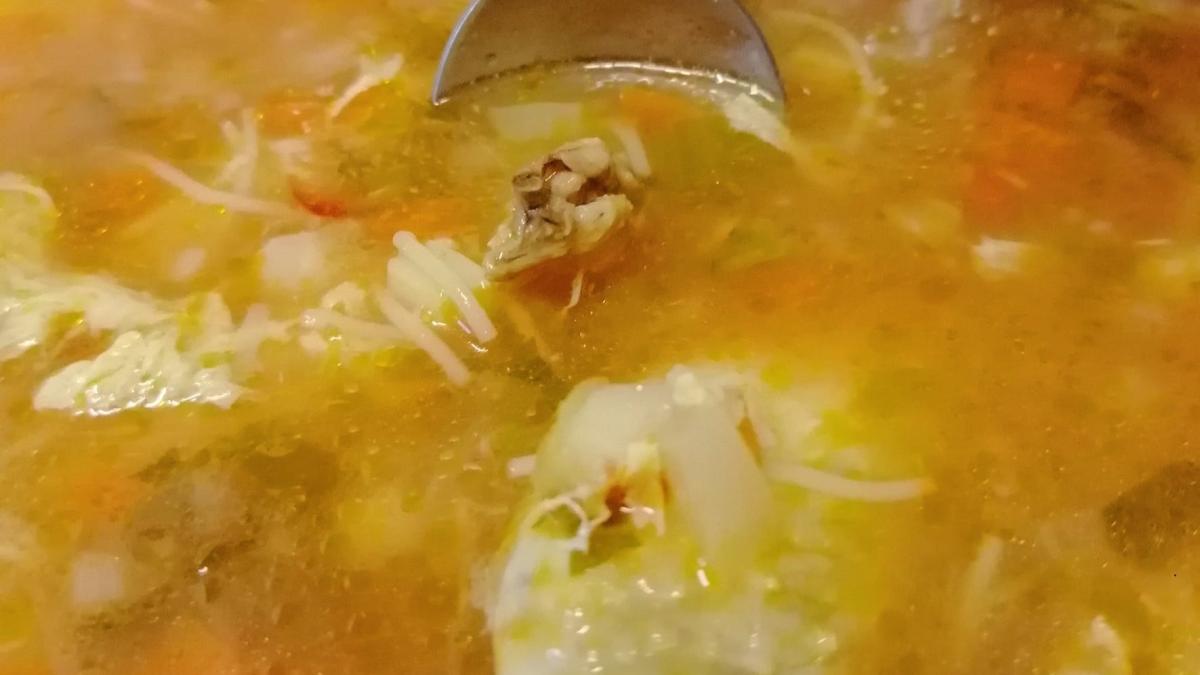 ciorba-de-potroace--reteta-traditionala-a-lui-radu-anton-roman_53325100