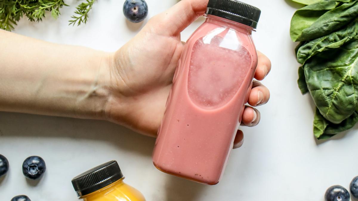 bautura-care-te-ajuta-sa-slabesti-5-kilograme-in-12-zile--are-trei-ingrediente-si-e-buna-pentru-detox_79442000