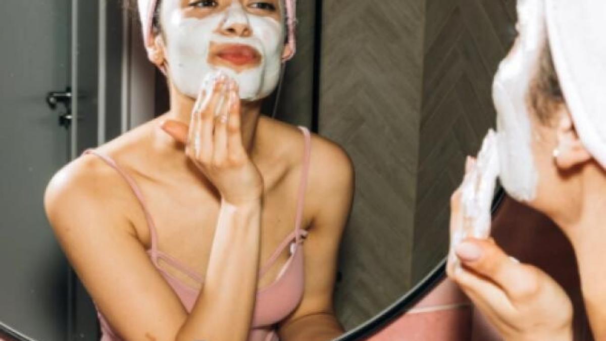 masca-de-fata-cu-kefir--remediu-pentru-tenul-uscat--cum-o-prepari-si-ce-beneficii-are_56605100