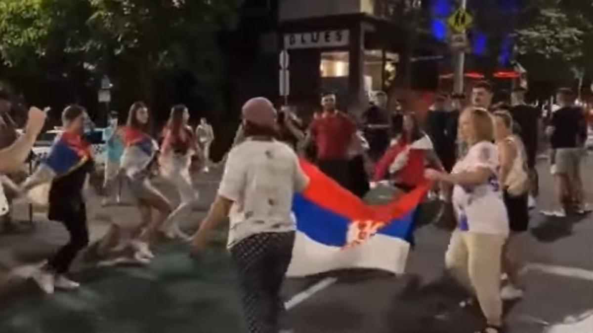 sarbii-au-celebrat-craciunul-la-hotelul-unde-e-djokovic_03735800