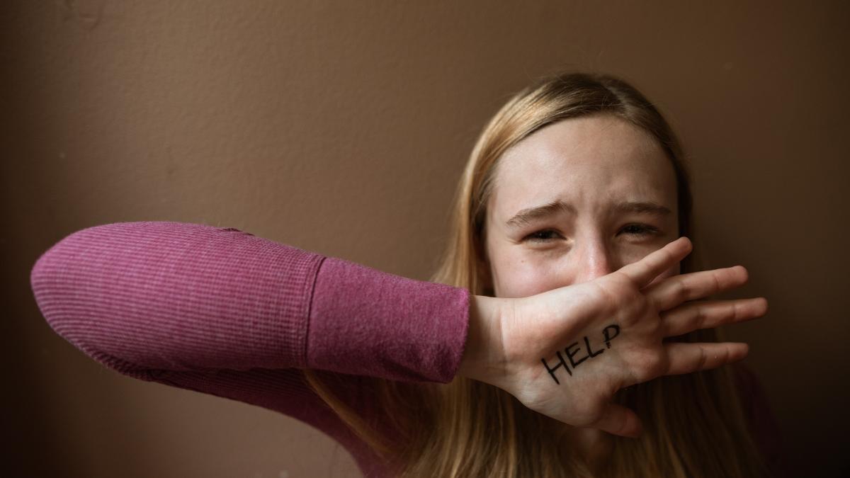 derapaj-grav-in-centrele-de-plasament-din-brasov--doua-fete--abuzate-de-un-angajat--una-dintre-ele-este-insarcinata-la-13-ani_19815800