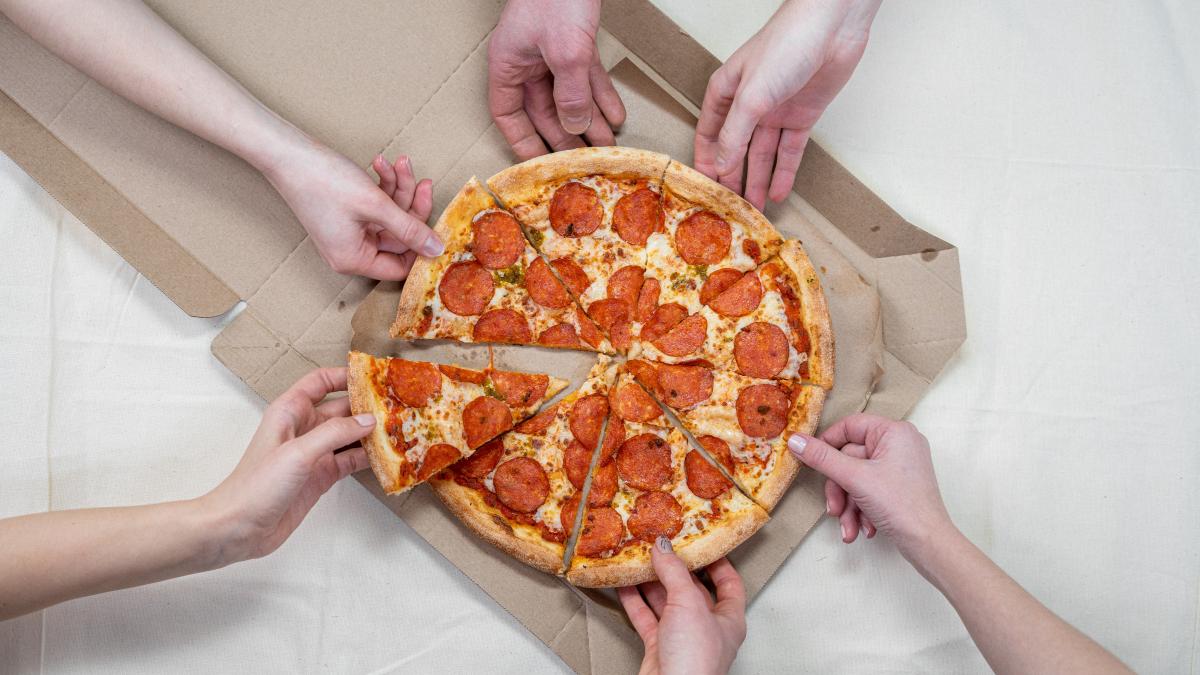 de-ce-sa-nu-comanzi-pizza-gata-feliata--acasa--este-o-mare-greseala_15938600