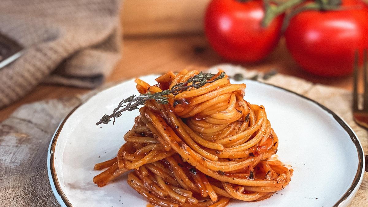 paste_cu_sos_rosu_18918400