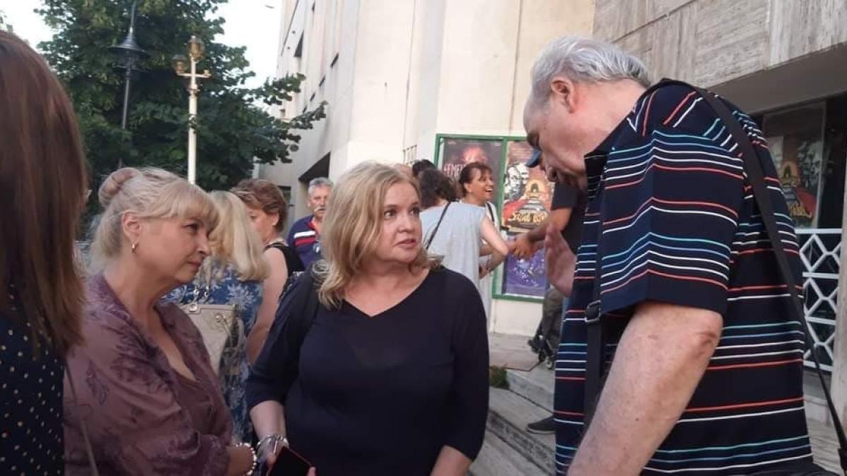 nuami-dinescu--mesaj-pentru-cristina-topescu-tie-nu-ti-ar-fi-placut-cum-suntem-azi--ne-suntem-tare-straini--aici-lumea-e-intoarsa-pe-dos_45783300