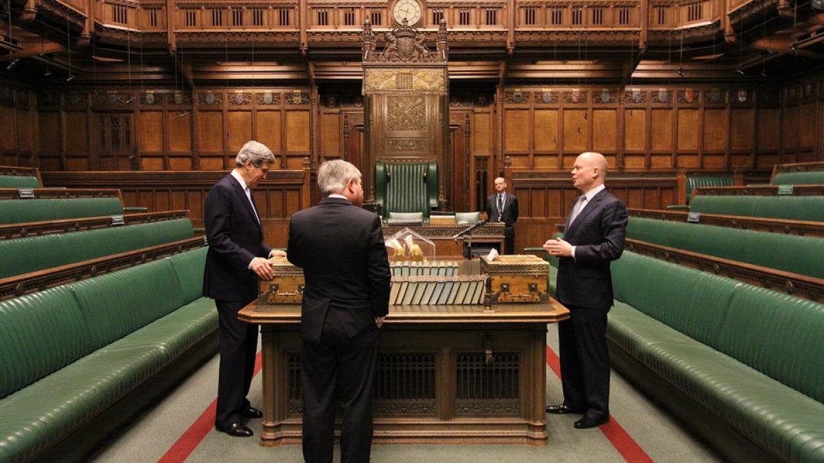 spion-parlamentul-britanic_59337900