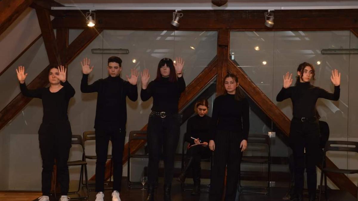 fb_img_1642005022993_62779900