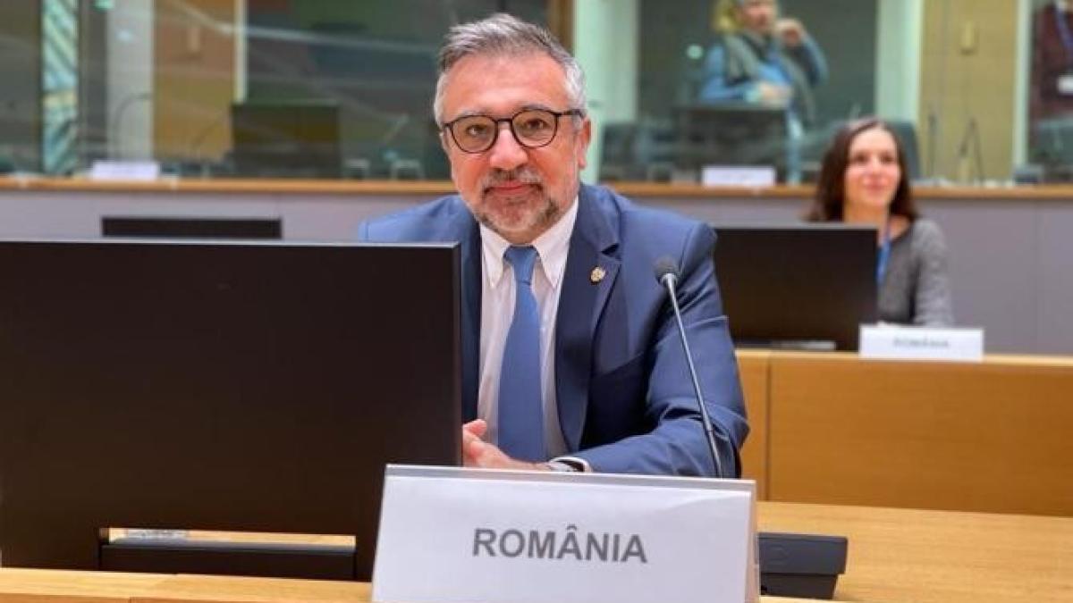 lucian_romascanu_65739200