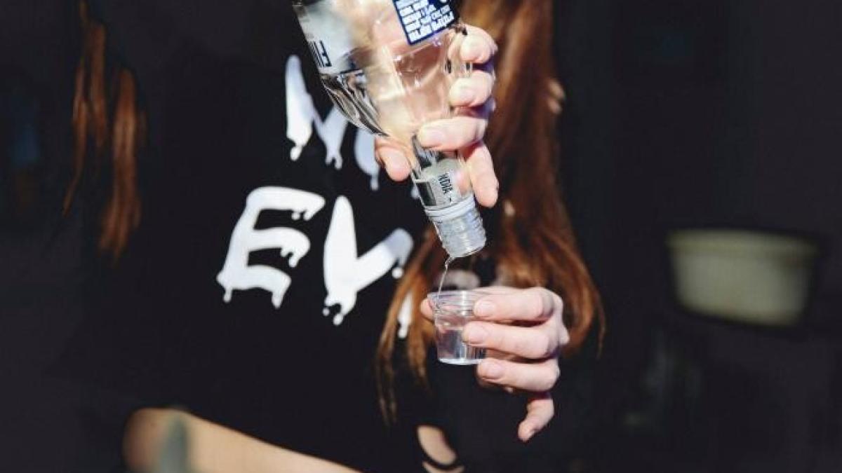 alcoolul-nu-este-bun-pentru-inima-pexels_63445800