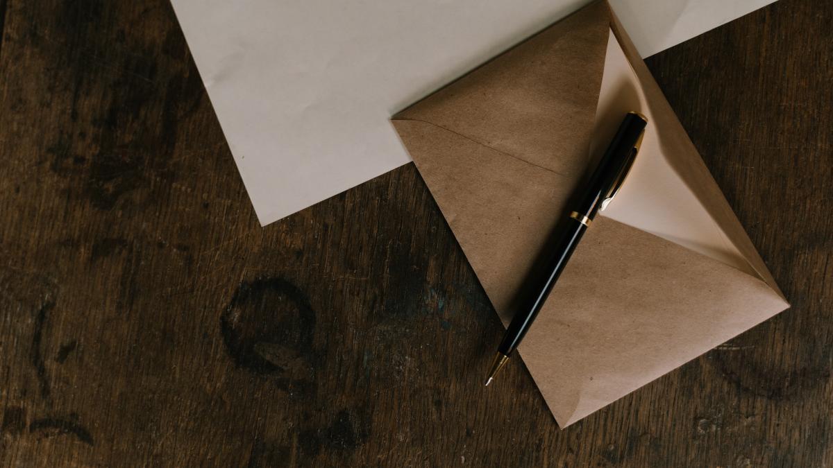 scrisoare_pexels_98928900
