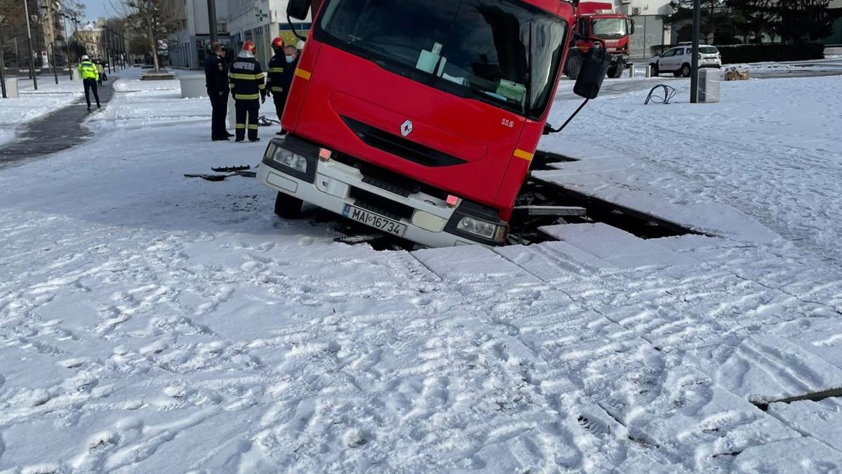 masina-fantana-arteziana-pompieri_70092800