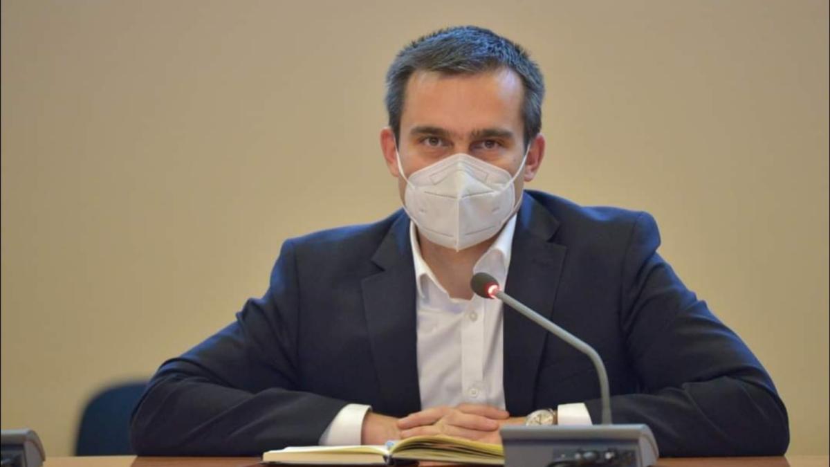 allen_coliban_brasov_conferinta_presa_fb_92210800