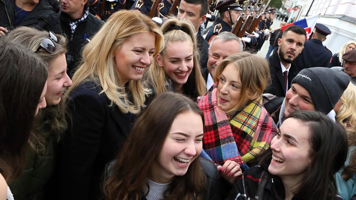 cehii-au-mai-multa-incredere-in-presedinta-slovaciei_25111100
