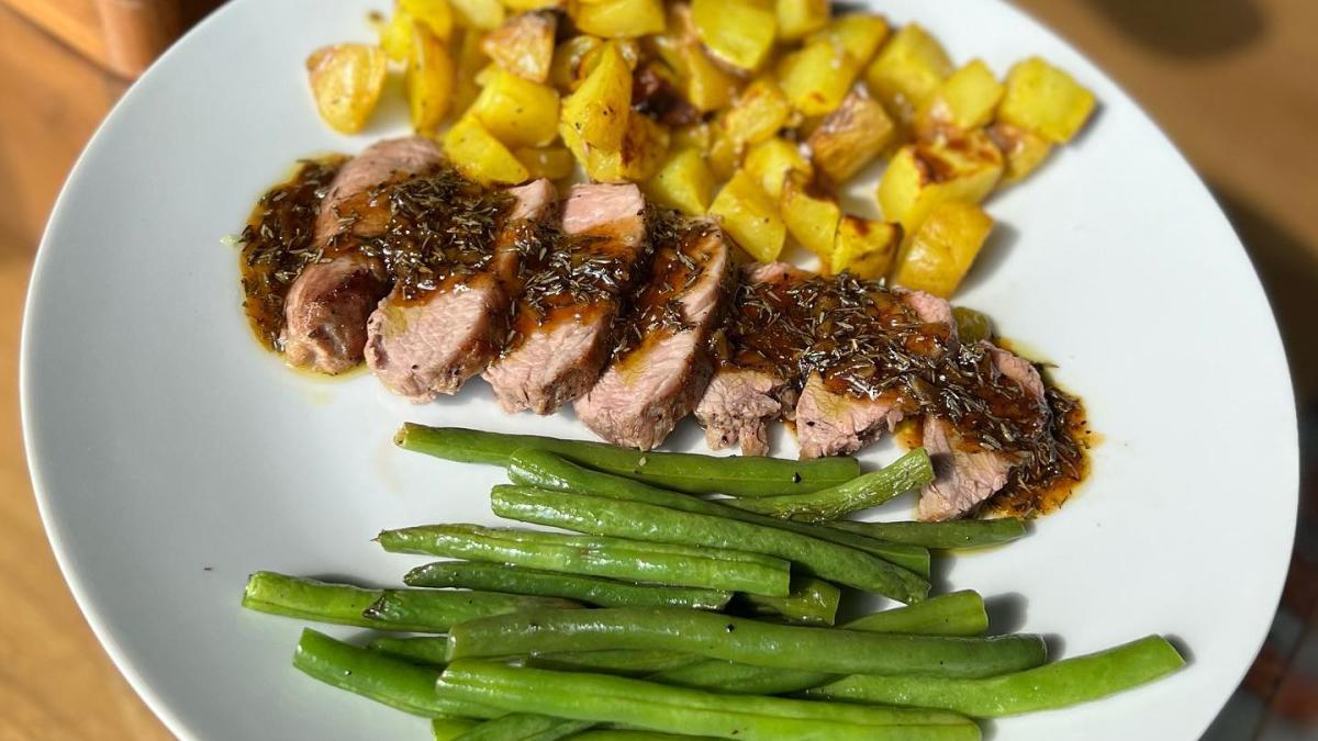 idee-pentru-masa-de-pranz-cand-tii-dieta--cori-gramescu--reteta-totul-a-fost-gata-in-30-de-minute_24752400