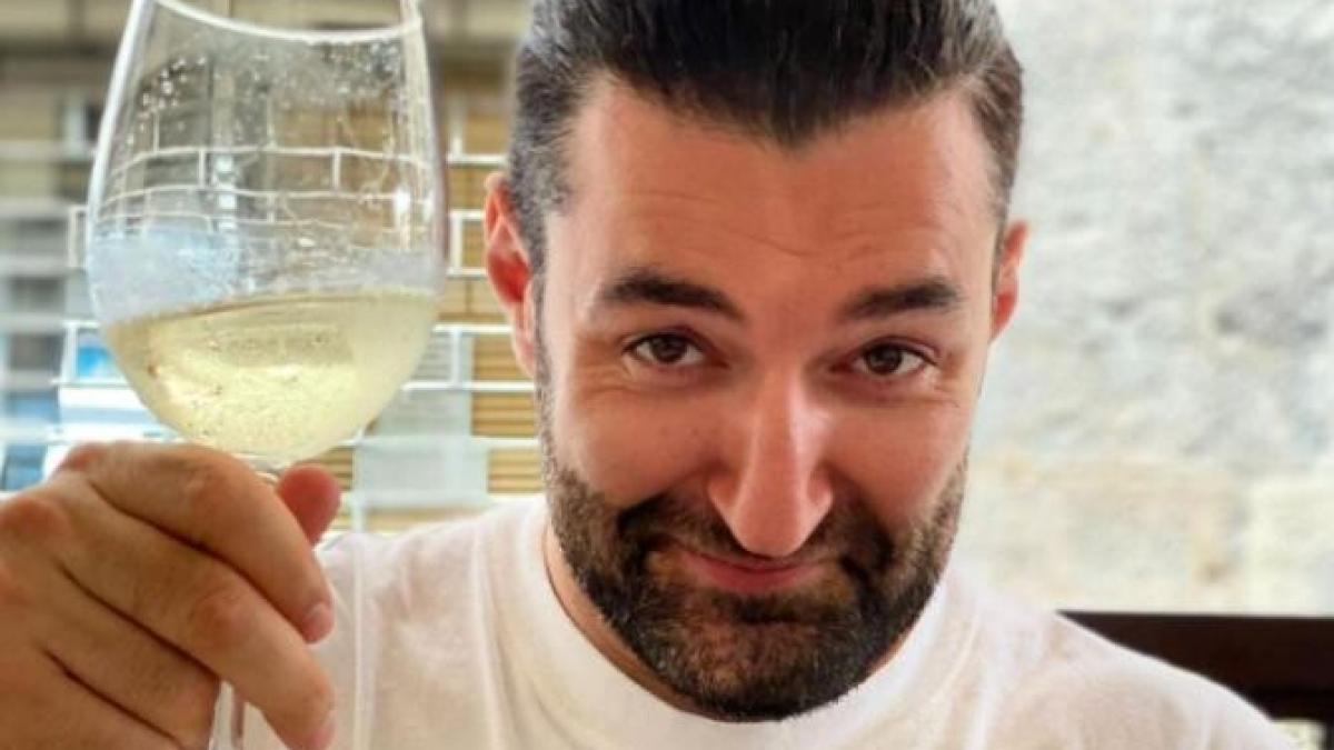 cati-bani-castiga-smiley--doar-din-difuzarea-pieselor-sale--de-mezzo--dezvaluire-despre-sumele-colosale-atentie-doar-din-atat_19807300