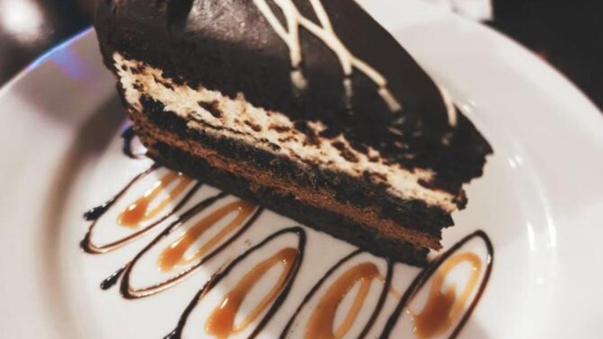 prajitura_caramel_foto_pexels_16087500