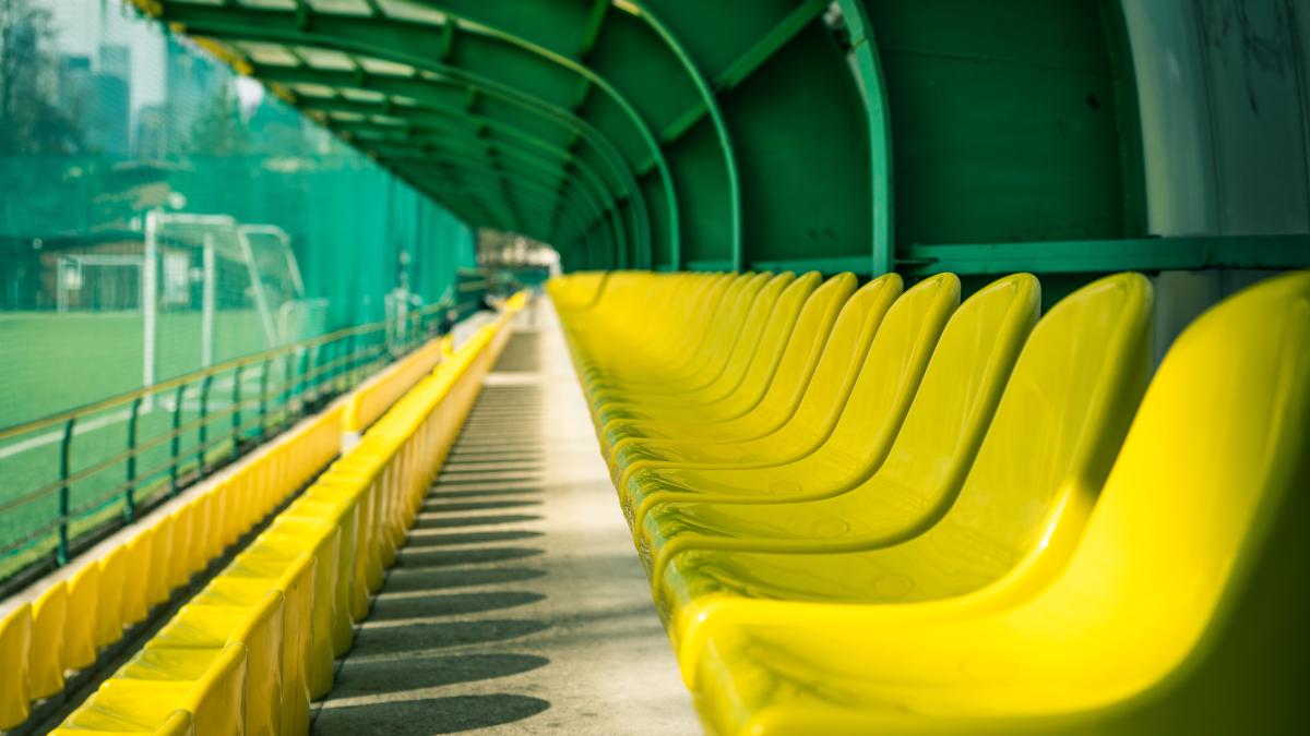 tribuna-pexels-vitaly-vlasov-2082973_67343900