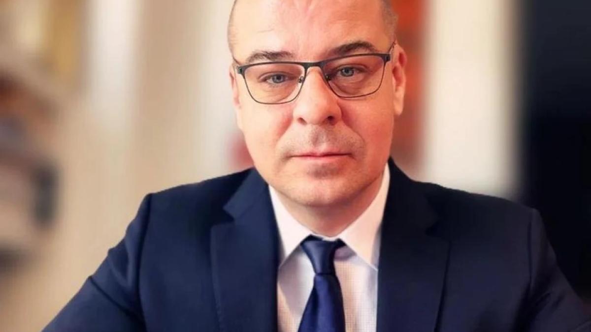 adrian-dobre-facebook_78509300_85037700