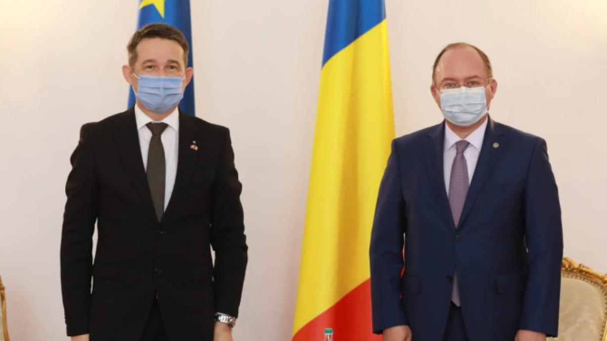 arthur-mattli-bogdan-aurescu_54827200_14161100