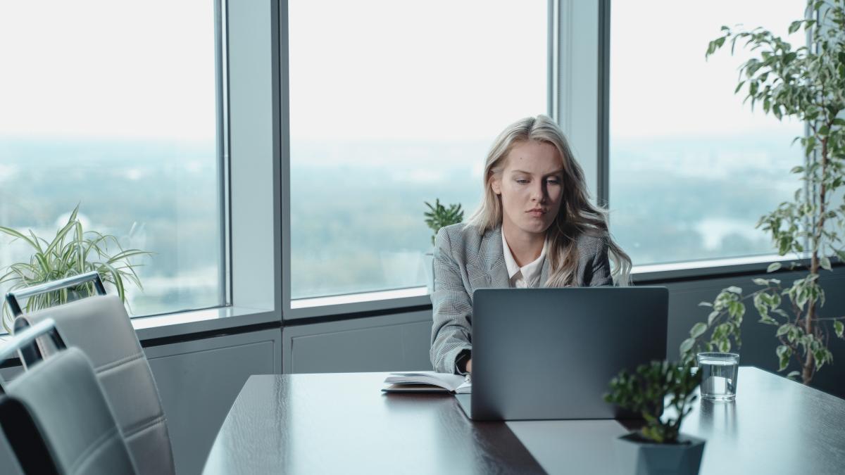 horoscop-2-februarie-2022-berbec--taur--gemeni--rac--leu--fecioara--promisiuni-din-partea-sefilor--la-serviciu--pentru-o-zodie--ai-mare-grija_04638100