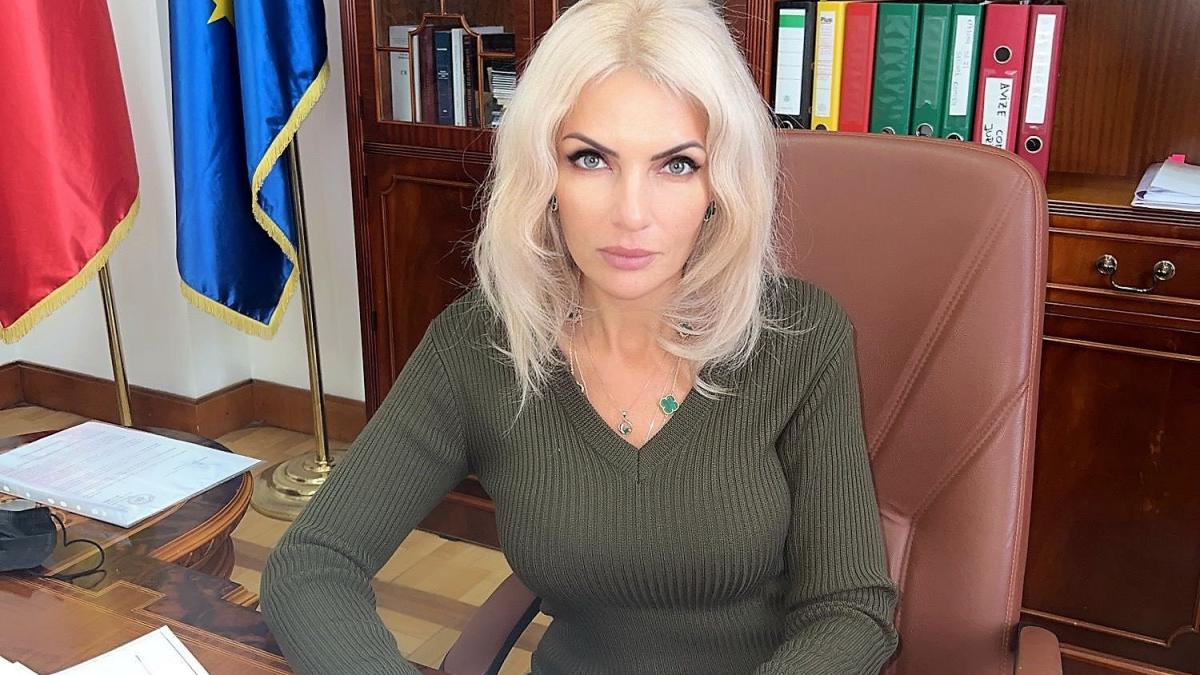 laura-vicol_76576100