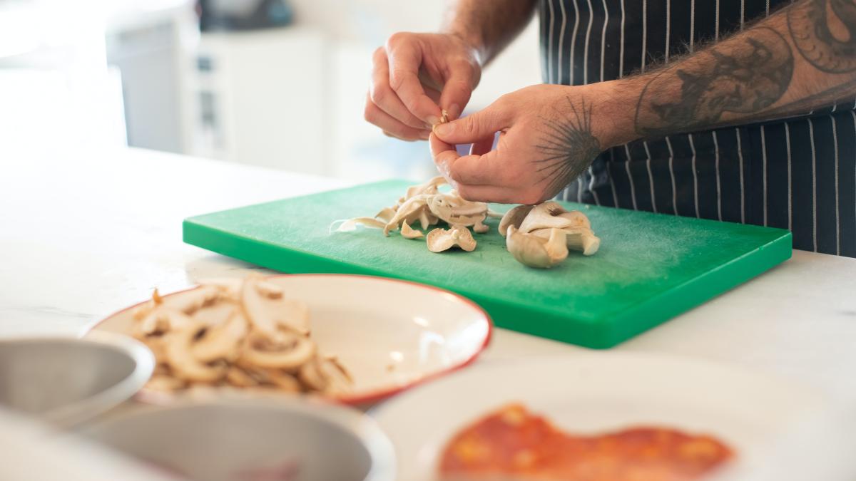 ziua-ciupercilor-umplute--cum-se-prepara-reteta-banala--dar-delicioasa-2_64510400