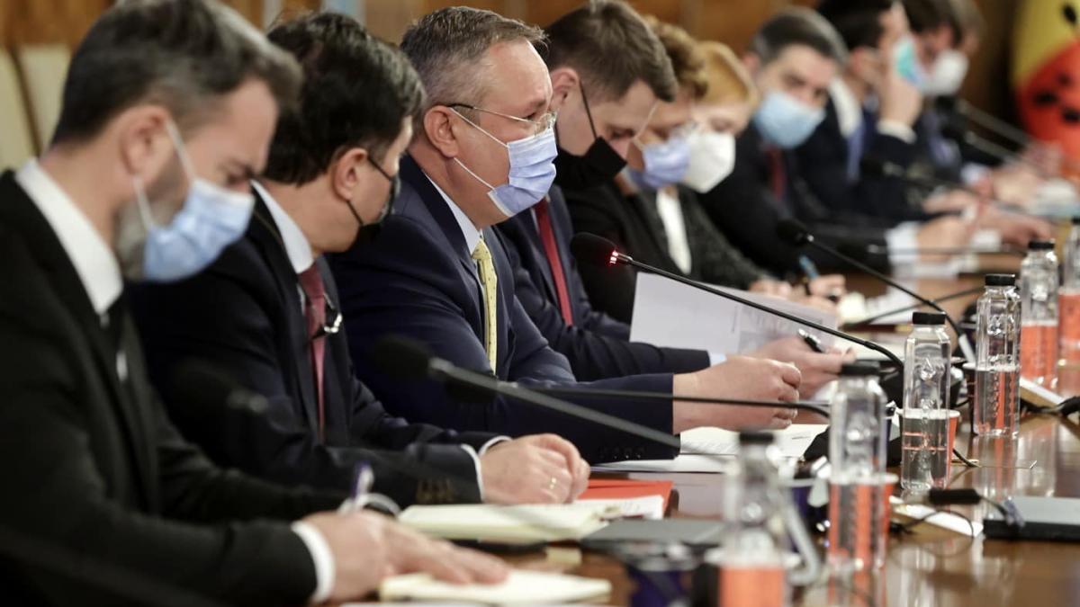 cand-se-va-renunta-la-restrictii--ce-i-a-spus-rafila-premierului-ciuca_94269600