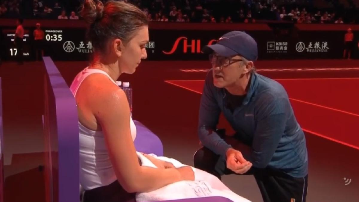 halep_cahill_on_court_cpv_02087100