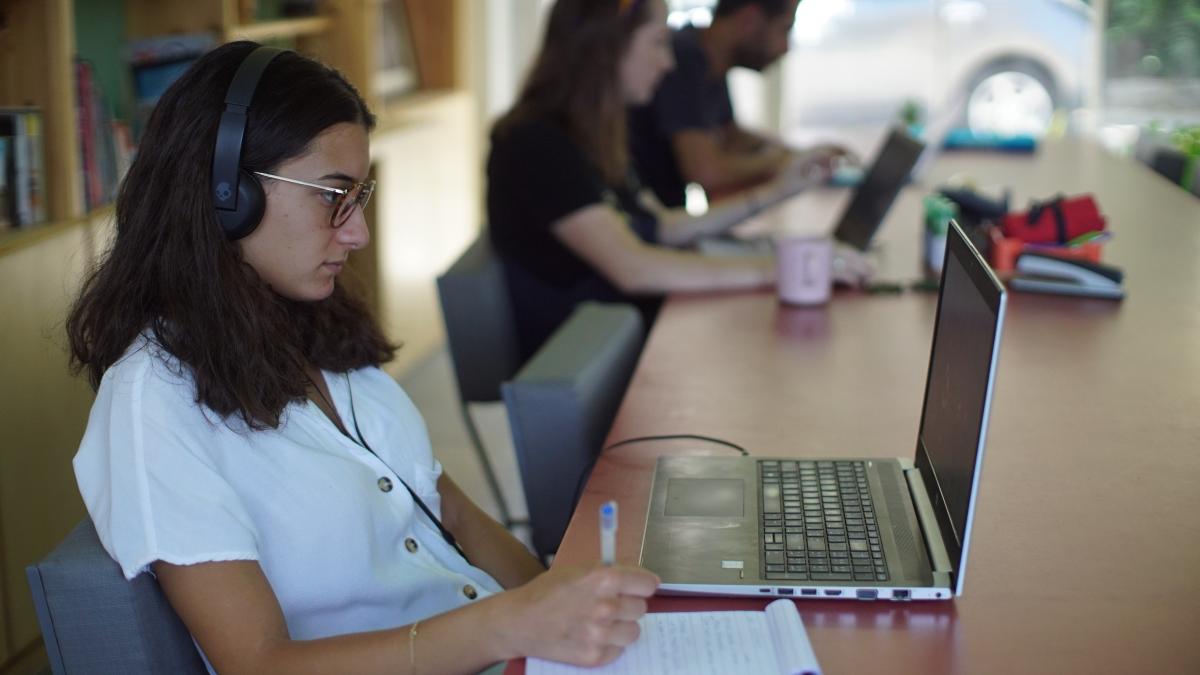 nour-chamoun-scop-io-femeie-job_39168700