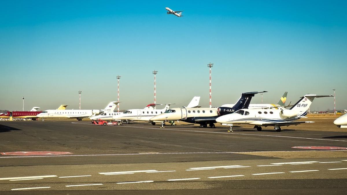 avioane-oligarhi-ucraina_93309800