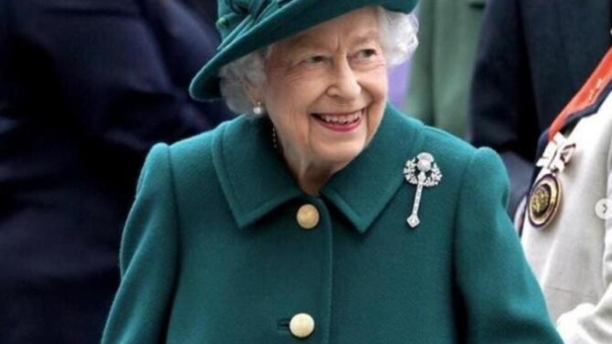 regina-elisabeta-printul-andrew_65223100