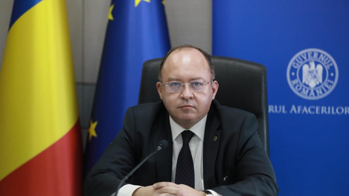 tensiuni-rusia-ucraina--romania-a-retras-membrii-de-familie-si-personalul-neesential-de-la-ambasada-din-kiev_28670500