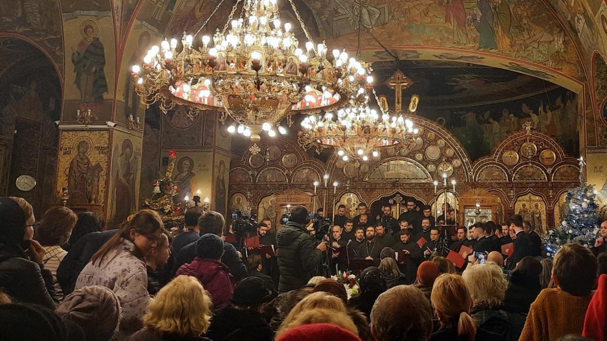 tronos-biserica-sfintii-constantin-si-elena_46021600