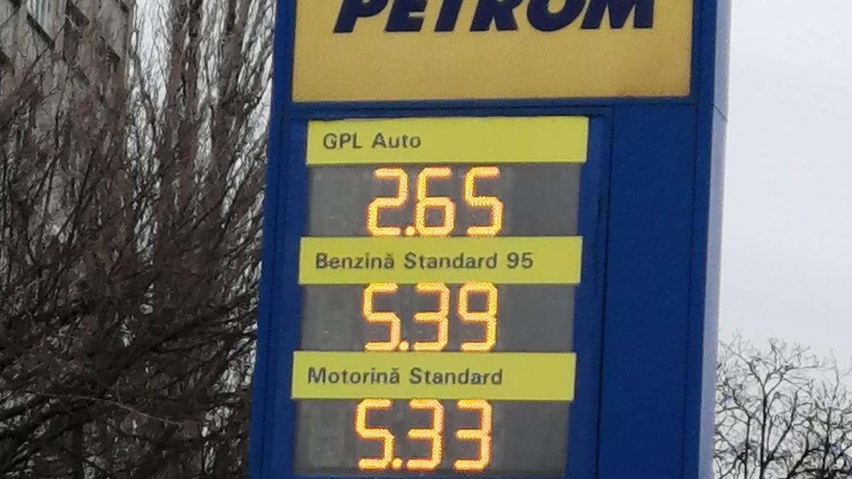 mircea-cosea--despre-pretul-carburantului-la-pompa-facebook_95491300