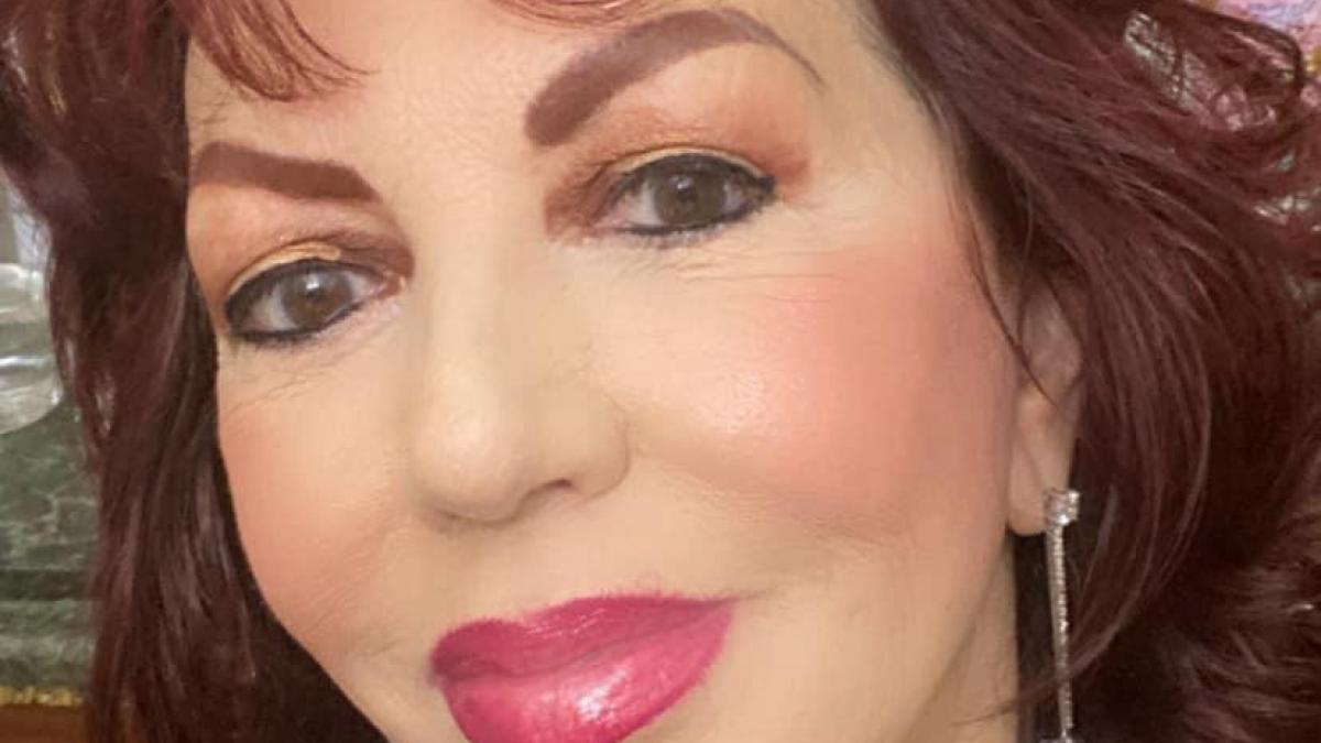 carmen-harra_16853800