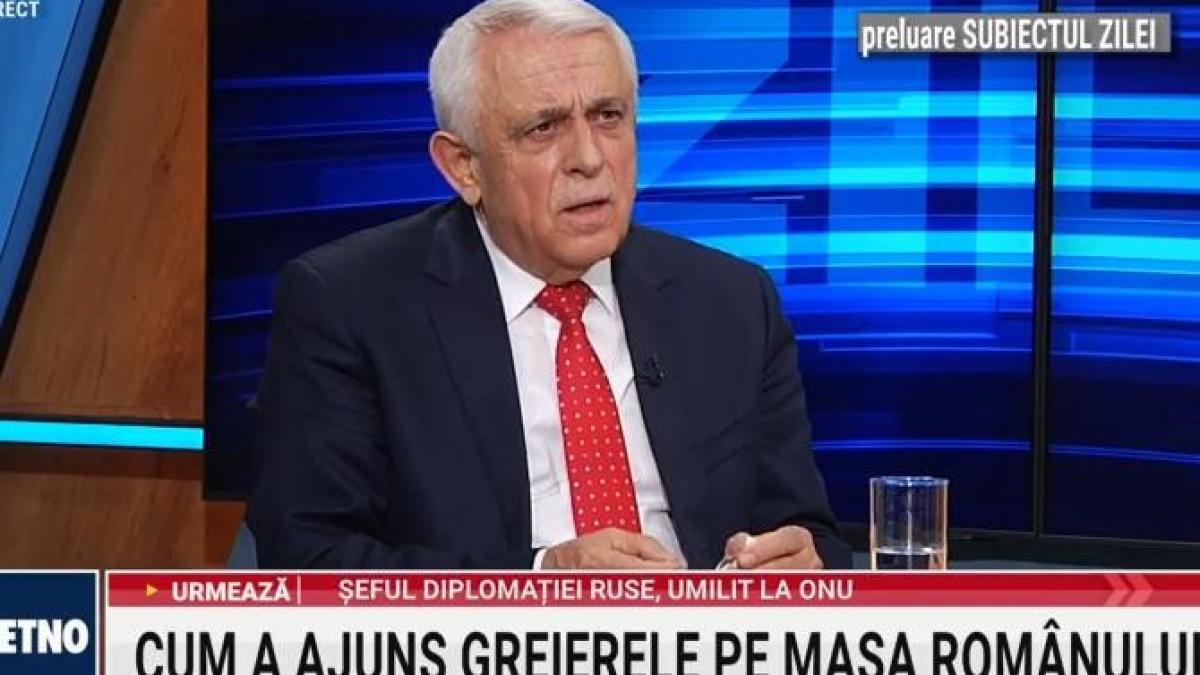 petre-daea-si-dana-chera-au-luat-cina--in-direct--cei-doi-au-mancat-greieri--la-tv-am-lasat-o-doar-in-masea--nu-am-inghitit-o-video_58156600