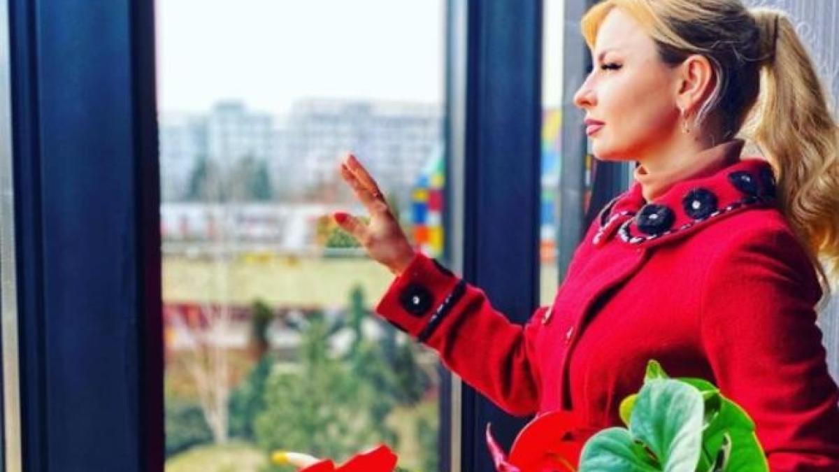 nu-ne-ajutam-pe-noi--dar-ii-ajutam-pe-altii--ana--sotia-lui-radu-sirbu-de-la-o-zone-nu-raspanditi-mai-multa-ura-decat-este-deja_36723000