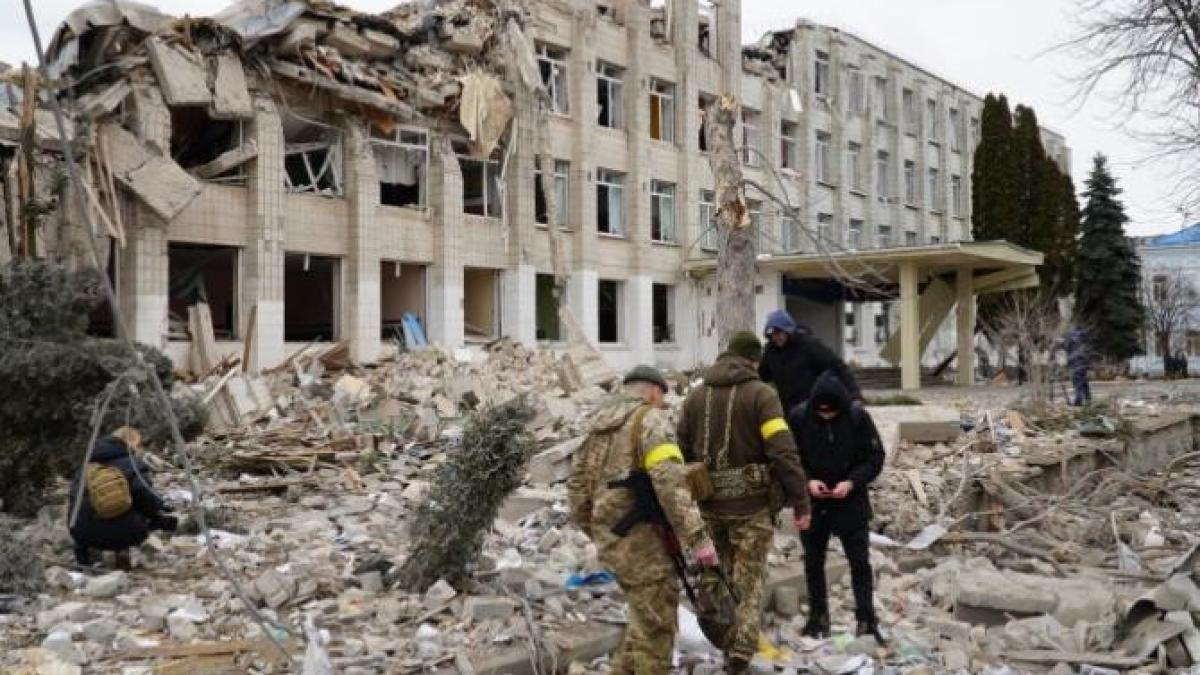 jitomir-ucraina-scoala-distrusa3_64555400