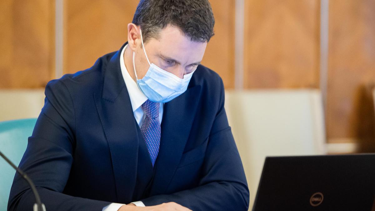 tanczos-barna-centrale-carbune_38999000