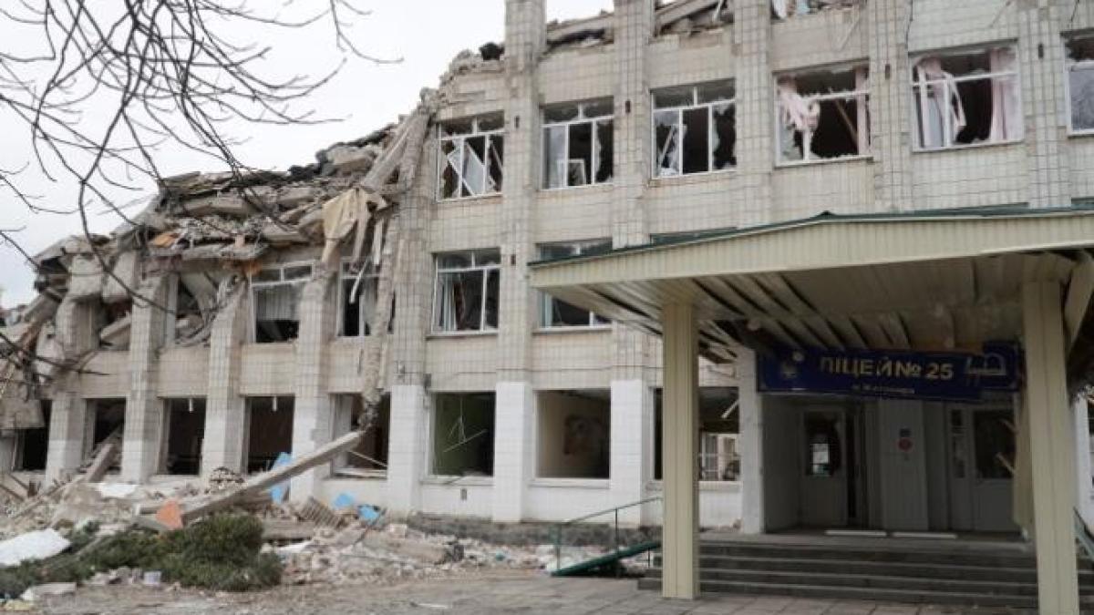 cladire-bombardata_02005900