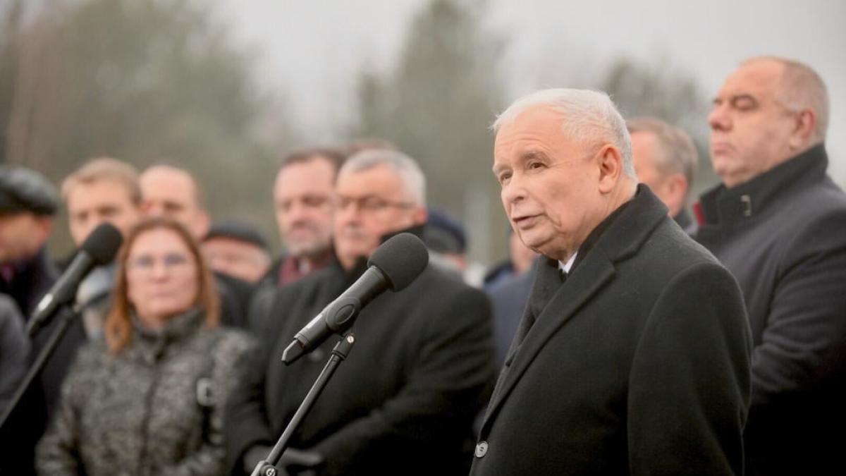 premierii-din-trei-tari-si-kaczynski-au-mers-in-polonia_32844800
