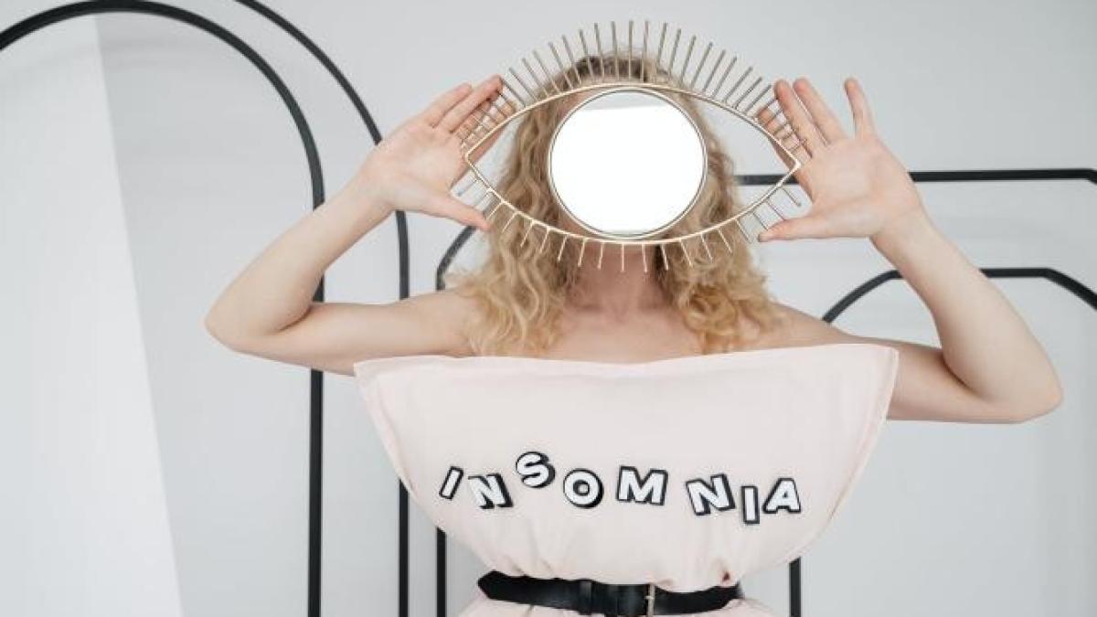 trucuri-care-te-vor-ajuta-sa-adormi-mai-usor--meditatie--respiratie--vizualizare_52656900