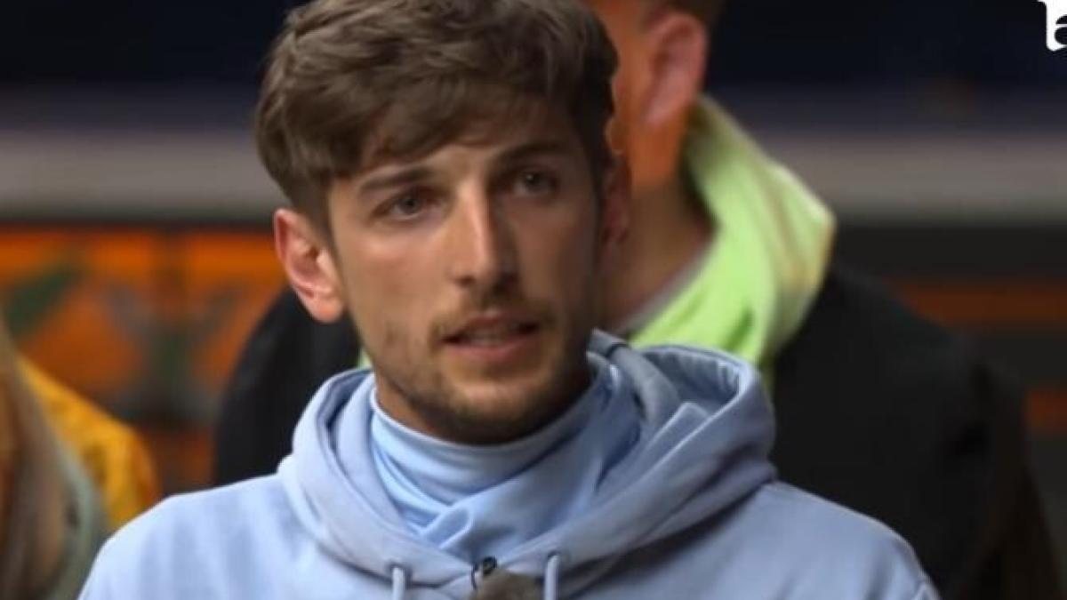 chefi-fara-limite--gestul-lui-vlad-tanase-sushi-i-a-socat-pe-toti-imi-pare-rau--sper-sa-ma-iertati--laura-asta-nu-e-normal-la-cap-video_59366200