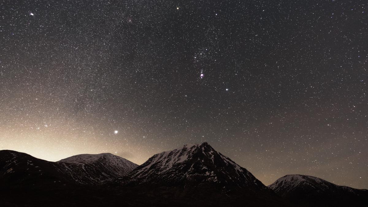 galaxii_hubble_pxl_49044300