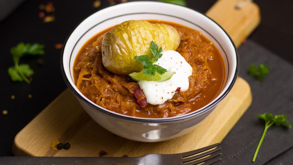 reteta-de-post-tocanita-de-varza-cu-cartofi-2_75859000