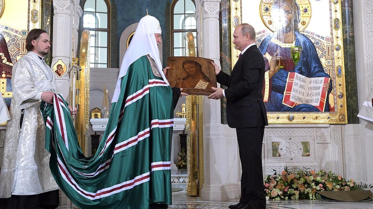 putin-biserica_00821200
