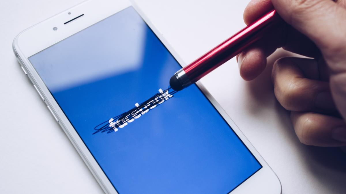 facebook_romania_autentificare_pxl_82893500